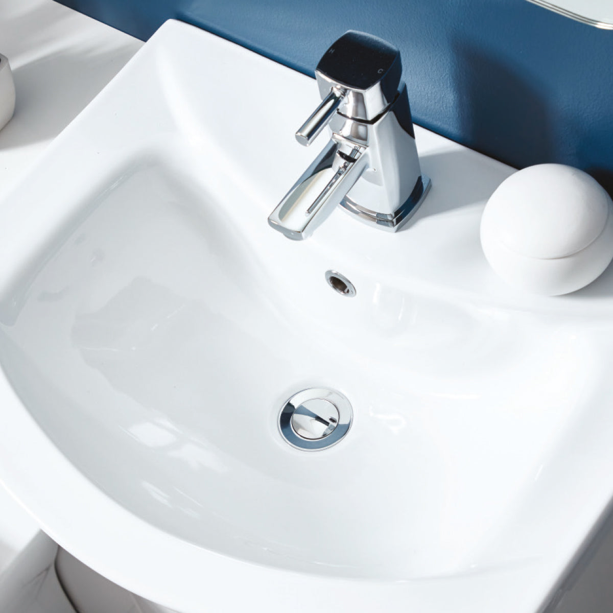 Slotted Basin Swivel Waste HPS
